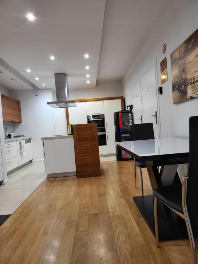 Amber Apartament 127 كراكوفيا المظهر الخارجي الصورة